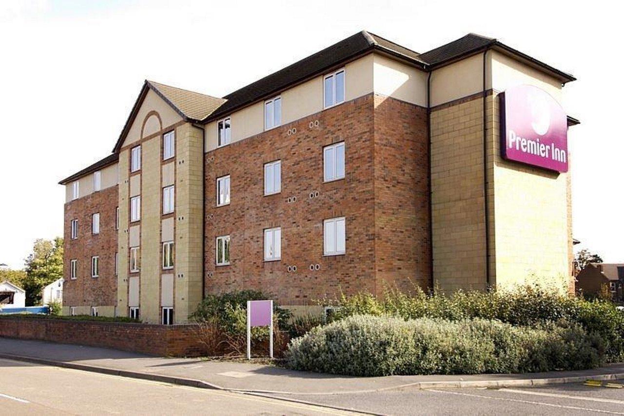 Premier Inn Slough Exterior foto